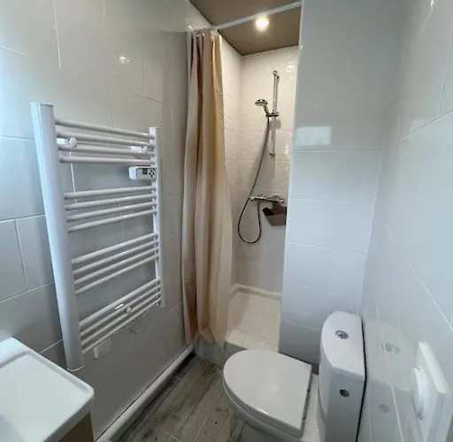 3 Pièces Moderne 2 à 6 Personnes * La Bourboule